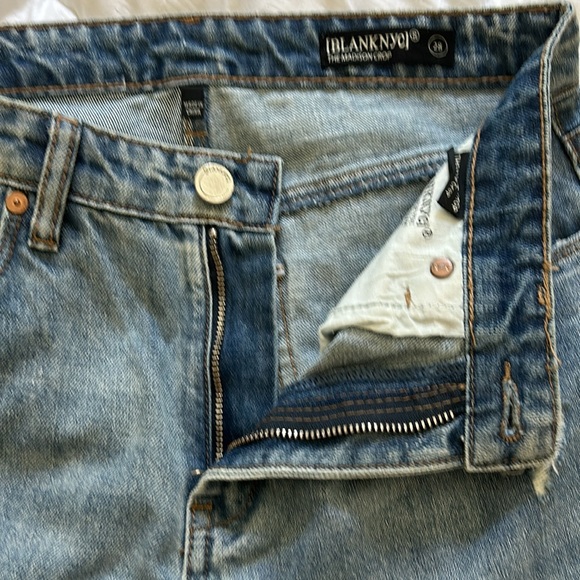NWOT BLANK NYC Madison Crop High Rise Jean Size 28 - Picture 8 of 10